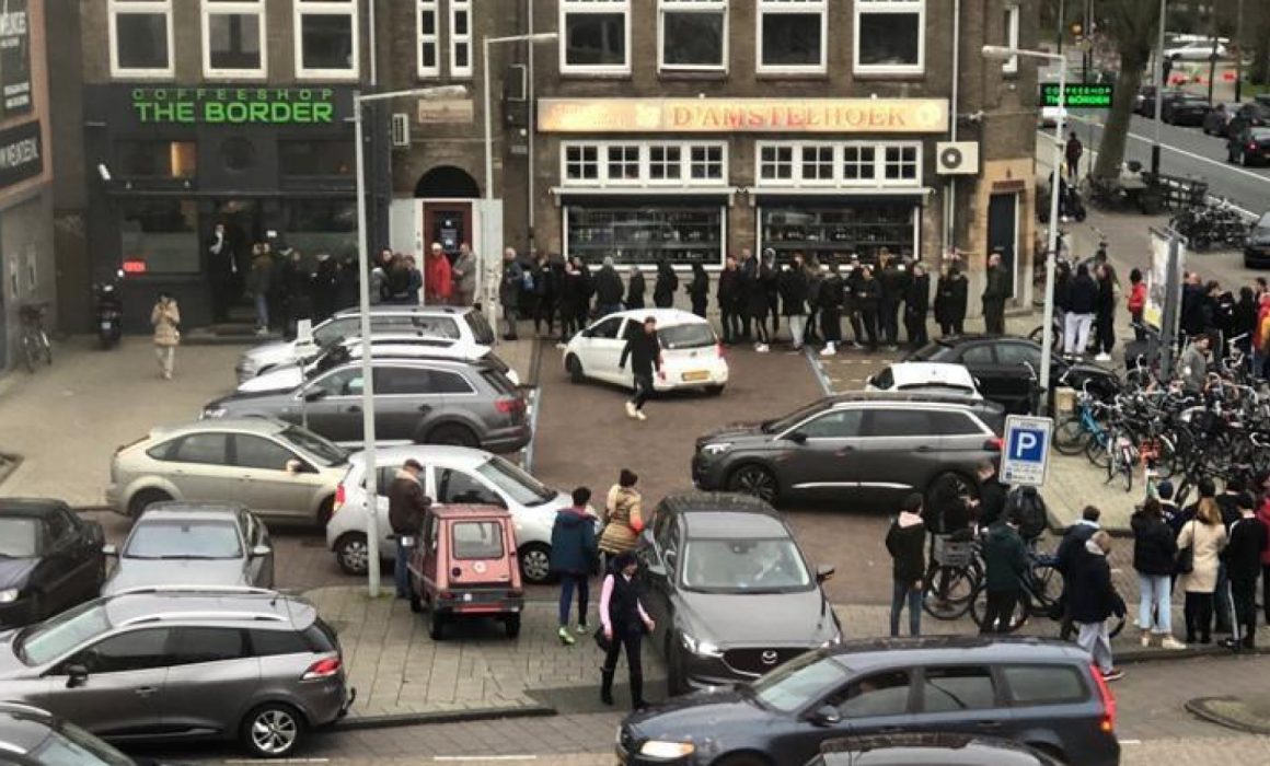 Closing coffeeshop Amsterdam corona virus COVID 19 - source image AT5