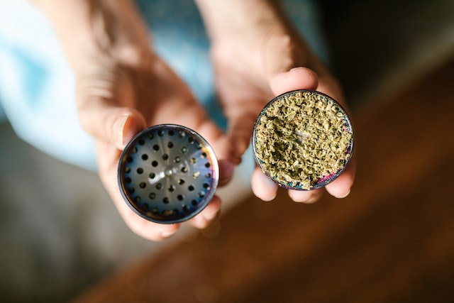 What's the best cannabis grinder?